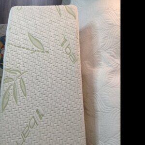 BAMBOO Leg therapy, Ortho wedge with Divot; Deluxe Comfort. Orthopedic Recovery